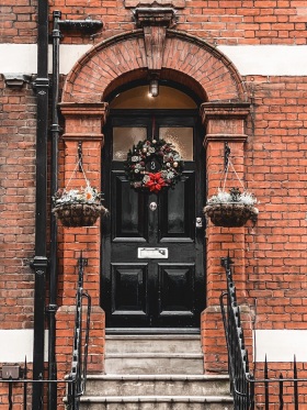 londres-fetes-noel-nouvel-an-couronne-porte-noire