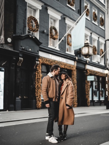 londres-fetes-noel-nouvel-an-couple-tiffany-bond-street